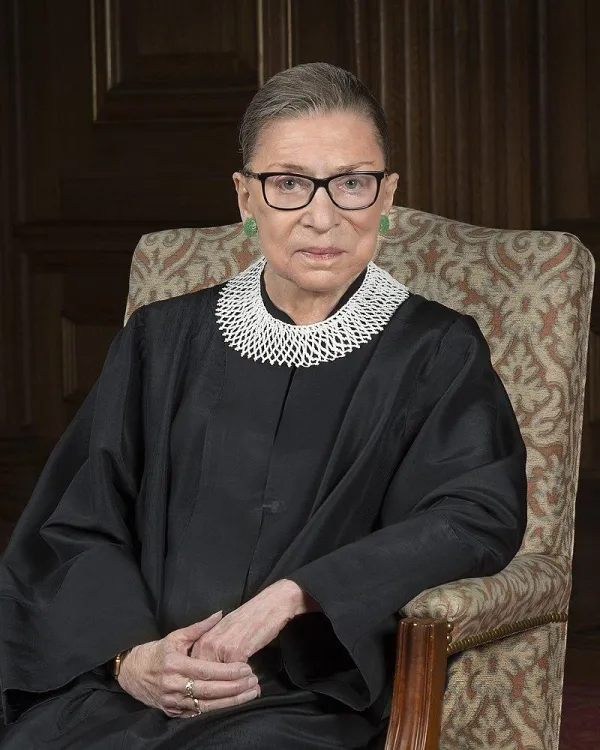 800px-ruth_bader_ginsburg_2016_portrait.jpg