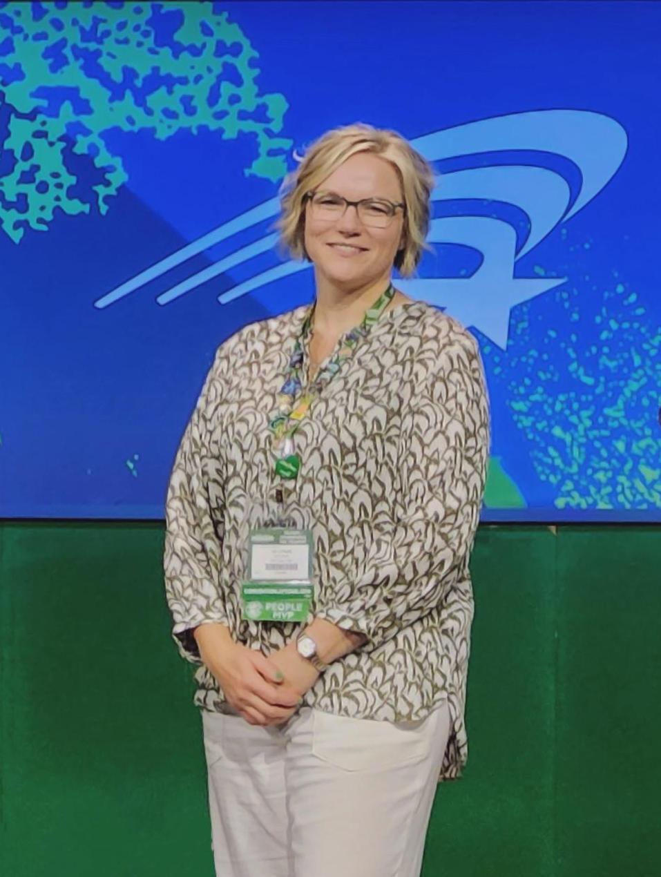 Shannon Douvier Takes the Oath of Office as Our AFSCME IVP